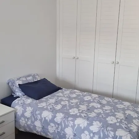 Piso De Lujo En *